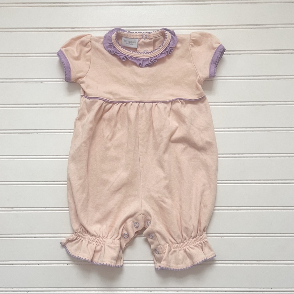 SQUIGGLES EUC 100% Pima Cotton Girls Blush w/ Lavender Ruffles Bubble Romper